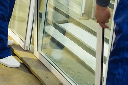 Commercial Glass Repair Technician in Delray Beach